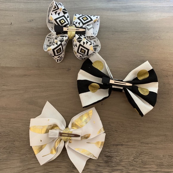 Black, white & Gold Hair bow set of 3, used - Picture 2 of 3